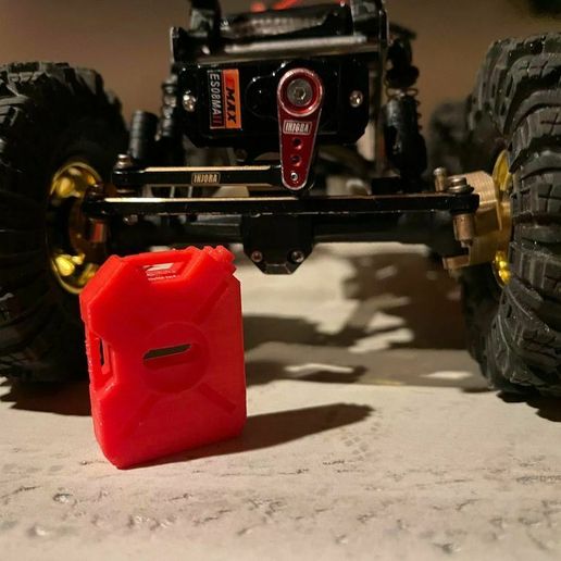 74117505-ca8d-4934-b1e1-5d214b6ee0ef.jpg TRX-4M/SCX24 Scale Rotopax Gas Can