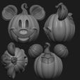 4mickey.jpg Spooky Cute Mickey & Minnie Mouse Pumpkins