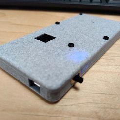 closedLid.jpg Free STL file Flat Portable Raspberry Pi Zero Enclosure・Model to download and 3D print