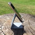 IMG_3746.JPG Stand for smartphone