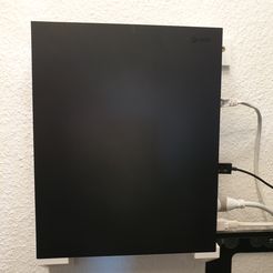 20230313_170143.jpg Archivo STL Soporte de pared para XBOX One X・Objeto de impresión 3D para descargar