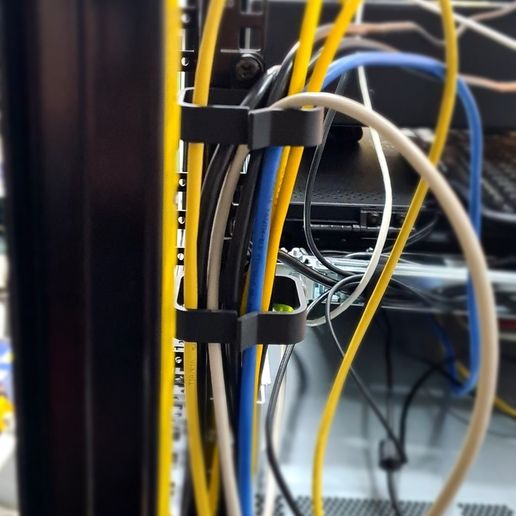 94e01823-fc42-46ce-b837-64008c35290b.jpg Cable-Manager for 19" System