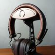 006.jpg Headphone stand