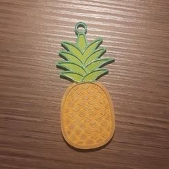 d778d1c9861325b5a5fe26c41fd0d64b_preview_featured.jpg Free STL file Pineapple keychain・3D print design to download