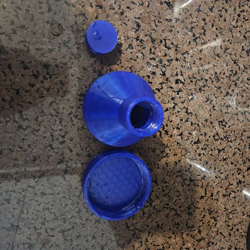 WhatsApp-Image-2025-03-05-at-19.11.37.jpeg 3D-печатный контейнер для сыворотки в ПЭТ-бутылках: Инновационный диспенсер для пищевых добавок