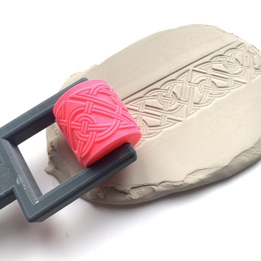 IMG_0961.jpg STAMP ROLLER FOR POTTERY - Celtic patterns