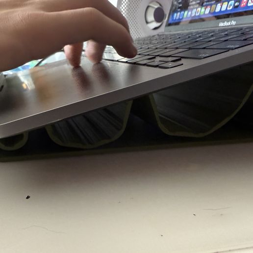 IMG_8200.jpg Textured Laptop Stand with Palm Support