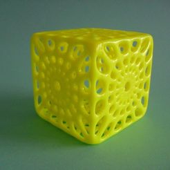 CIMG0795_display_large.jpg Free STL file Cube・3D printer model to download