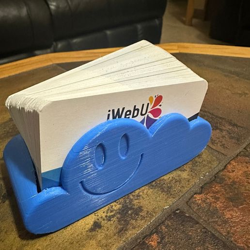 WhatsApp-Image-2023-01-08-at-20.14.20.jpeg Smiley Cloud Business Card Holder