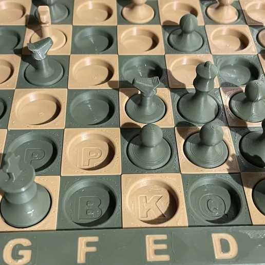 IMG_3389.webp HELDWELL TRAVEL CHESS SET