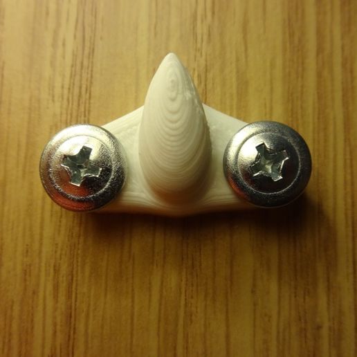 DSC00753.jpg Single Tiny Door Peg