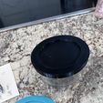 OnPyrex.jpg Round pyrex Lid
