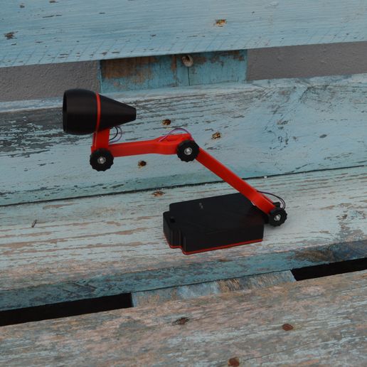 parametric-lamp-3.JPG LAMP with parametric battery case (rechargeable)