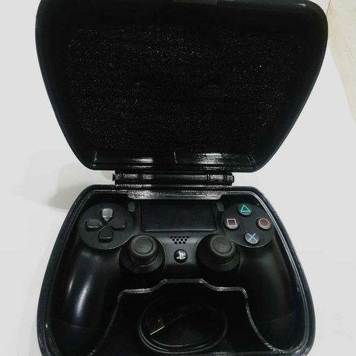 WhatsApp-Image-2023-06-28-at-10.17.52-PM.jpeg PS4 Controller Travel Case