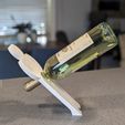 Perfect-housewarming-gift-for-wine-lovers-clever-funny-gift-idea.jpg Balancing wine bottle holder gag gift