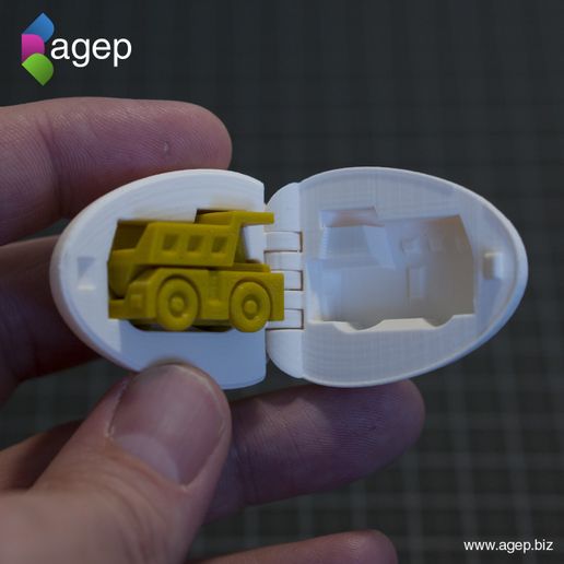 cults_surprise_egg_truck_03.jpg Surprise Egg #1 - Tiny Haul Truck