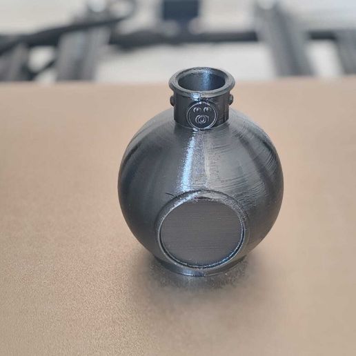 IMG-20250908-WA0036.jpg Vase décoratif - RAIDBOTICS