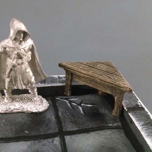 IMG_20160327_142144006.jpg Mesa de canto de 28 mm