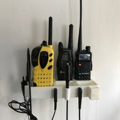 IMG_3099.jpg STL file Ham Radio Station with Accessories Baofeng BF-f8+ (Uv-5R)・Model to download and 3D print