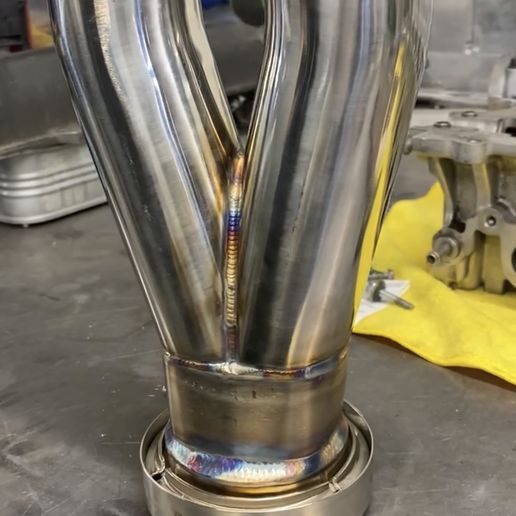 2.375/2.5" 15 Degree 3.54/3.75" CLR YX Tube Clamp 3D model