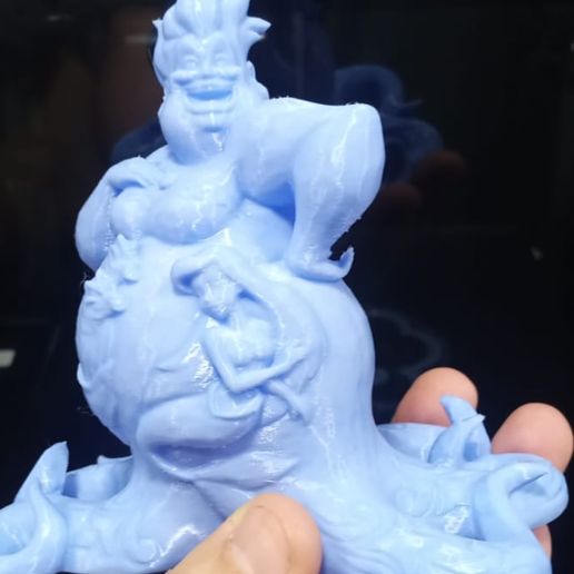 Die kleine Meerjungfrau Ursula gescannt Disney-Figur