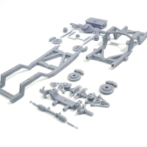 WhatsApp-Image-2024-09-20-at-13.20.59-2.jpeg 66 CHEVY FLEETSIDE FRAME FOR 1/25 REVELL MODEL KIT.
