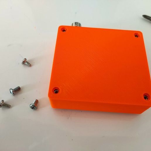 IMG20220414131910-min.jpg fnirsi 138pro box