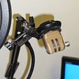 IMG_20240123_201155.jpg GOPRO MOUNT TO MICROPHONE STAND 5/8 INCH THREAD