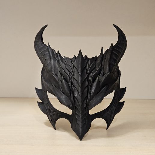 Dragon Warden Mask – Horned Fantasy Cosplay STL