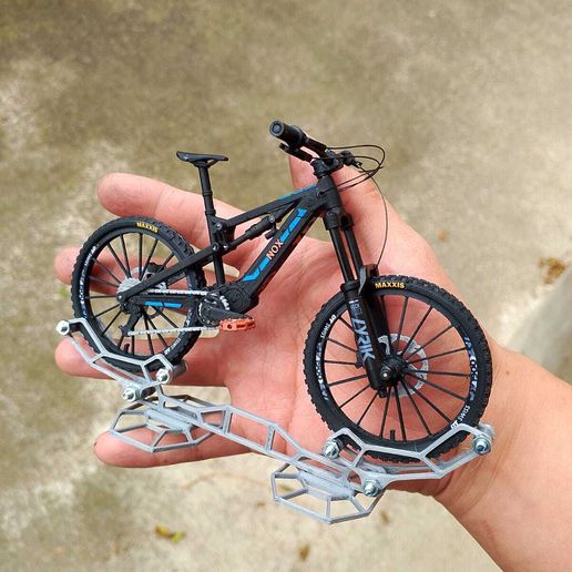 WhatsApp-Image-2025-07-01-at-22.17.10-2.jpeg NOX 5.9 电动自行车/全铰接式