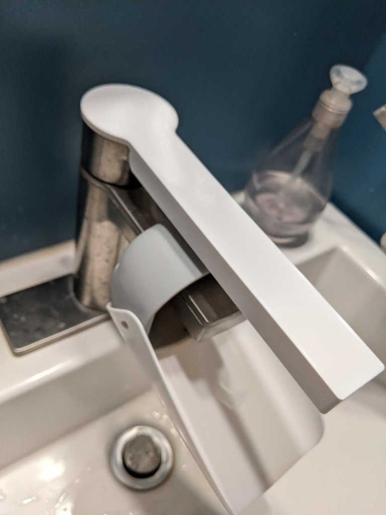 Free STL file Faucet Handle Extender for Kids・3D printing idea to