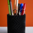 zigzag-pencil-cup-desk-organizer.jpg Desk Organizer Set, Twisted & Zigzag Pencil Cups | Vase Mode