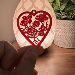 floral-heart-keychain.jpg Floral heart keychain