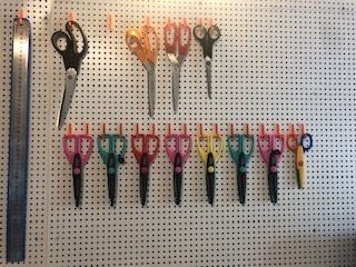 IMG_1469.jpg Los ganchos de la tabla de clavijas