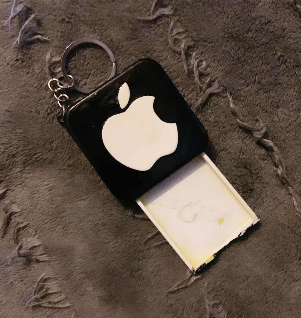 Download STL file APPLE KEYCHAIN/PHOTO • 3D printer model ・ Cults