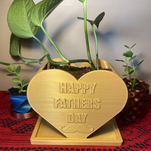 Happy Fathers Day Heart Planter - 3D model önizlemesi