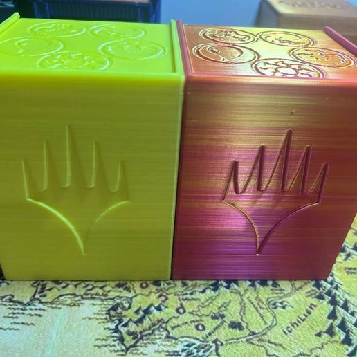 photo_2023-10-16_11-15-01.jpg MTG Commander Deckbox