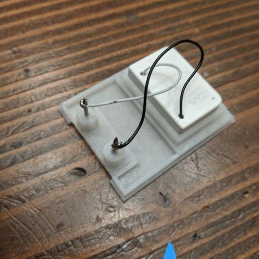 Wyze sense contact sensor to water sensor adapter mount 3D model