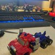 Stacks-1.jpg Transformers Armada Optimus Prime Smokestacks/Gauntlet Guns