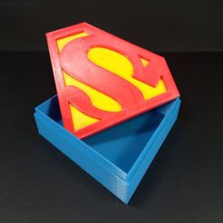 IMG_20221020_213531.jpg SUPERMAN BOX