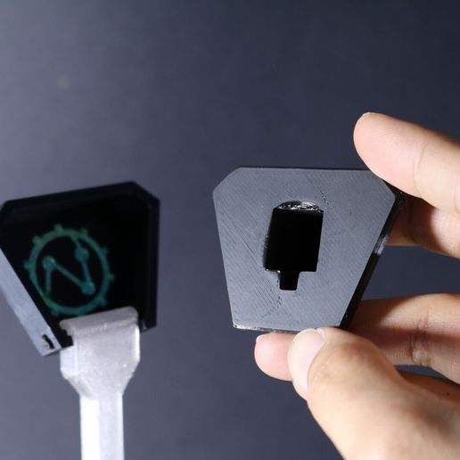 04.jpg Présentoir pour Transformers AotP Vector Prime