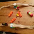 WhatsApp-Image-2023-12-22-at-19.40.29-1.jpeg Adapter for wooden train track and building blocks of an unknown brand
