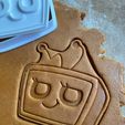 photo_2026-05-14_14-38-41.jpg Vee Cookie Cutter (Dandy's world)