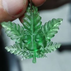 photo1675557769.jpeg STL-Datei Marihuana Blatt Schlüsselanhänger・Design für den 3D-Druck zum Herunterladen