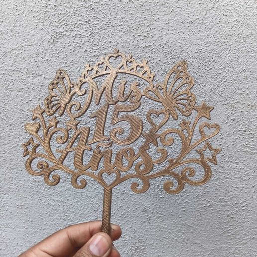 letrero 15 años con estrellas y mariposas