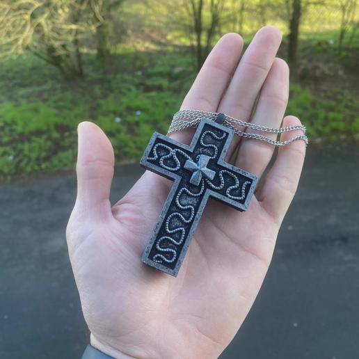 🦑 Squid Game Thanos 230 Secret Compartment Cross Necklace