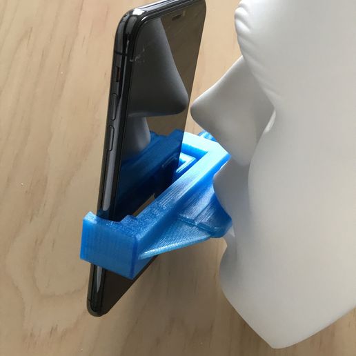 IMG_8068.jpg MUNDHALTERUNG FÜR SMARTPHONE 2