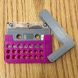 Cassette1.JPG 灵感源自 Memorex 的铰链盒式录音机盒