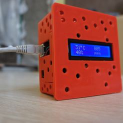 station.jpg Just another Arduino case