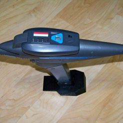 base_with_phaser.JPG AA/DST Star Trek 3 Film Phaser Display Basis